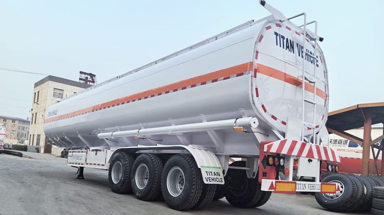 3 Axle Fuel Tanker Trailer for Sale in Mali