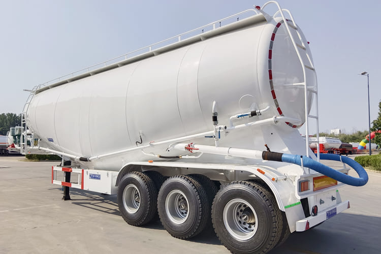 Cement Tank Trailer for Sale in Mali